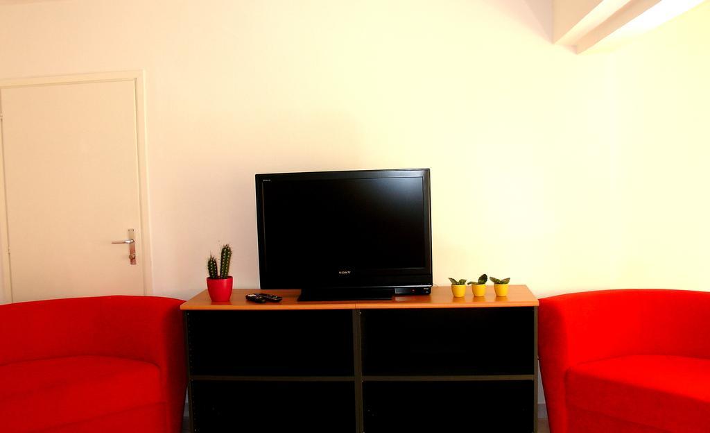 Hostel Amfora Fažana Buitenkant foto